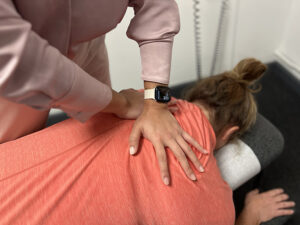 Chiropractor in Littlehampton Alex Liu Middle Back Thoracic Adjustment web