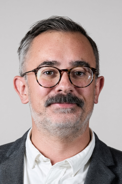 Tim Davies Audiologist Hearing Tests Ear Wax Removal Hearing Aids in Littlehampton Headshot 400 600